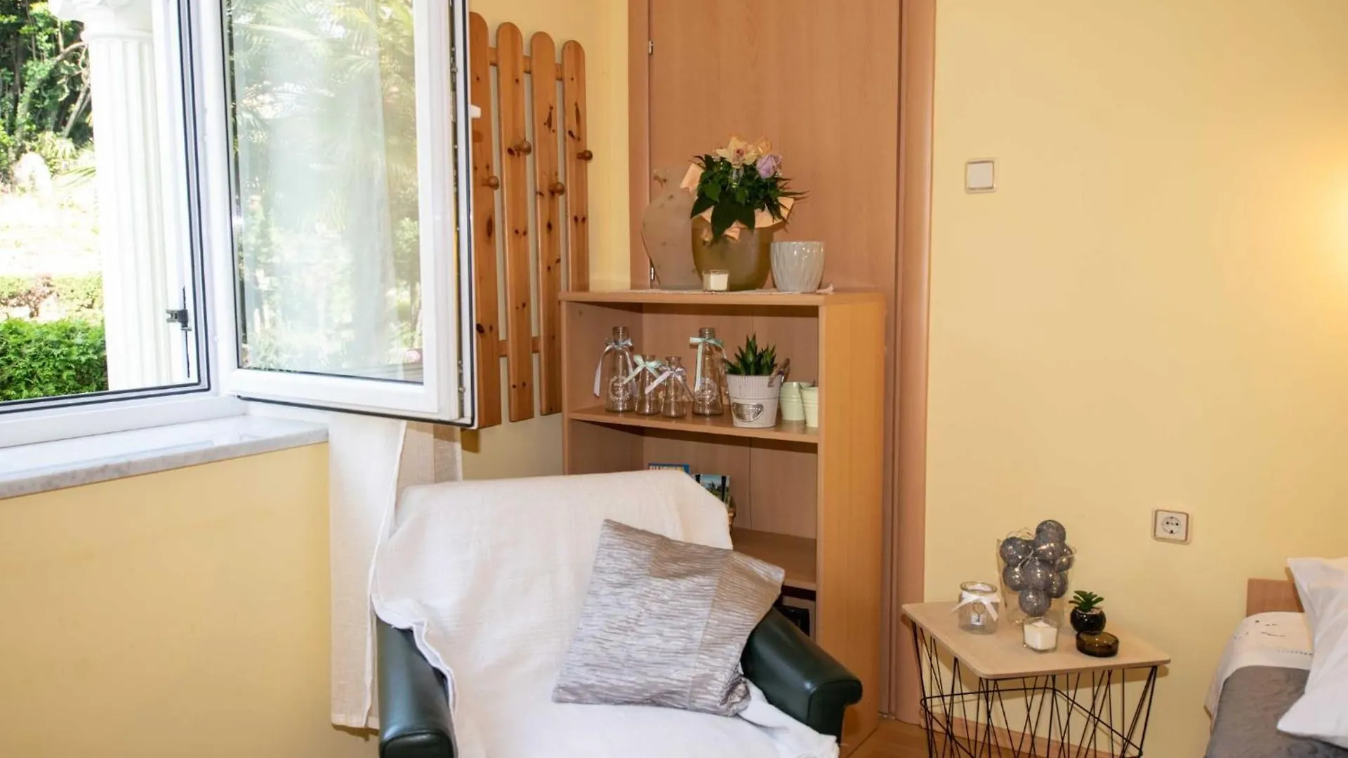 Elegant Opatija Apartments With Terrace